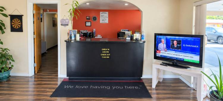 狮子旅馆，奥尔伯马尔，靠近美国52号公路的O酒店(Lion Inn Albemarle by Hotel O Near US 52)图片
