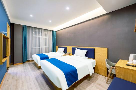 惬逸酒店(西安高陵客运站店)