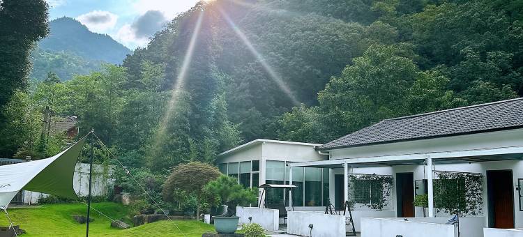 安吉山原色·山野溯溪度假美宿图片