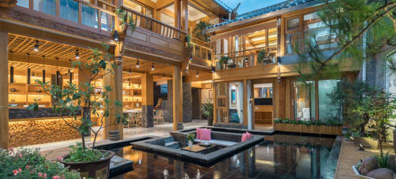 琼楼夜月·俏半山设计师空中花园观全景美宿(丽江古城大水车店)图片