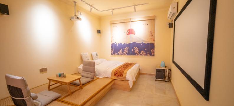 宸希影院客栈(洛阳火车站店)图片