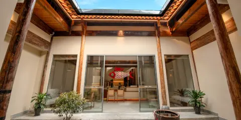 月棲溪市隱亼·Moon Homestay(徽州古城斗山街店)