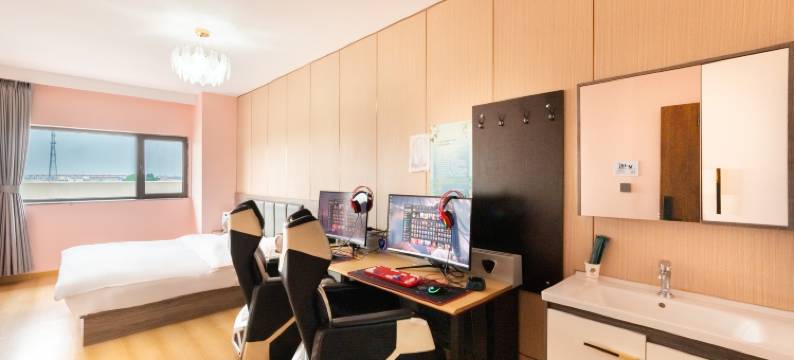 草莓熊电竞公寓(宁河吾悦广场店)图片