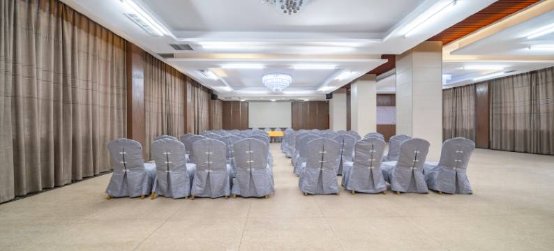 漯河爱琴海商务酒店(中心医院店)图片