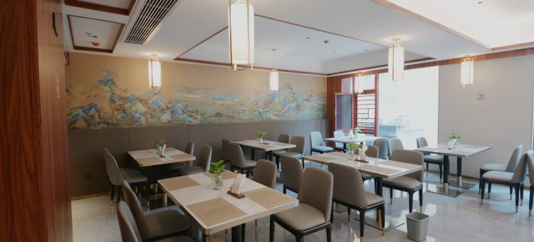 方圆大酒店【安化元畅恒太城店】图片