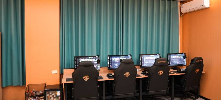 蓝旭电竞宾馆图片