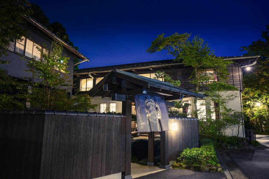 鬆阪屋本店酒店