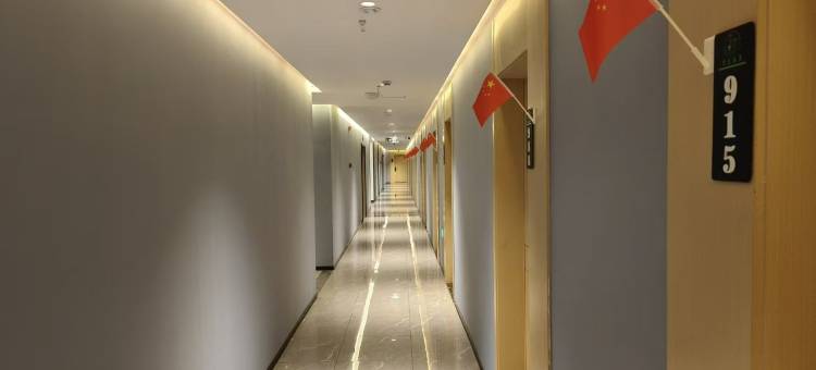 南昌君逸全智能酒店(红谷滩地铁万科时代广场店)图片