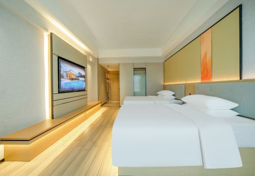 Sheng Karen International Hotel (Lingao Station Branch) Hotel Overview