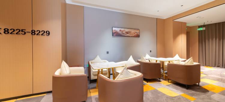 宿棠月酒店(南充高坪机场店)图片