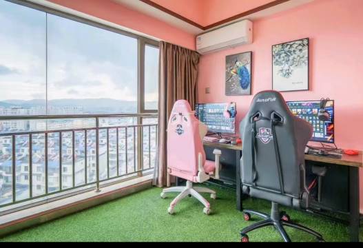 昆明美刻电竞酒店(中央金座店)