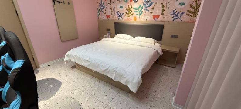 青柠电竞酒店(越溪地铁站SM广场店)图片