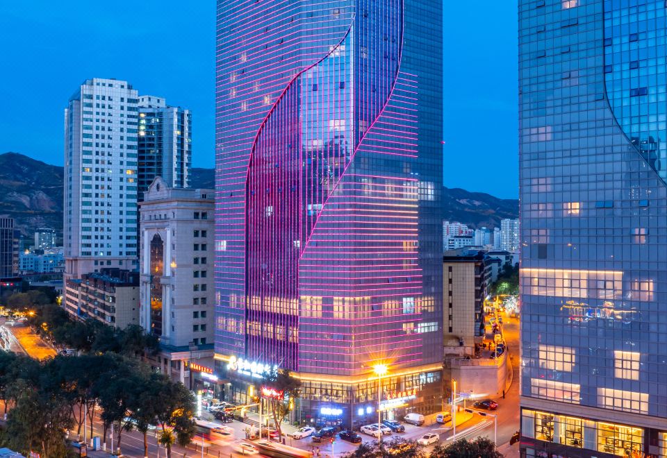 西宁长江国际饭店外景图