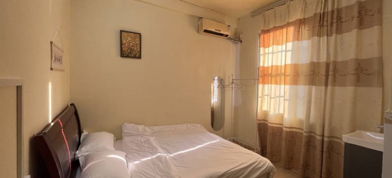 青云·江畔民宿(青云市场五星步行街店)图片