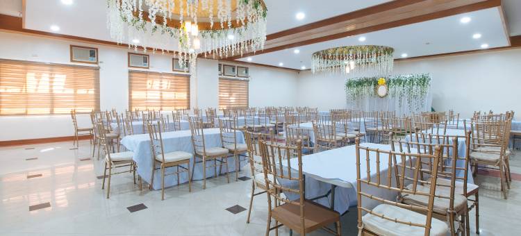红多兹高级酒店@赫罗那打拉尼克酒店(RedDoorz Premium @ Nick Hotel Gerona Tarlac)图片
