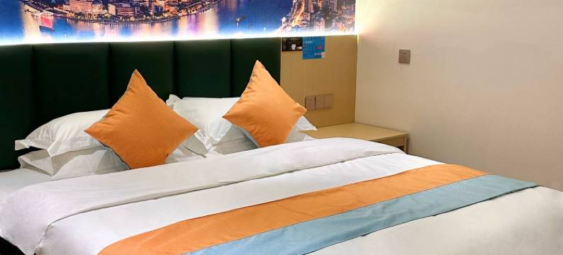 华南酒店(高陵鹿苑大道地铁站店)图片