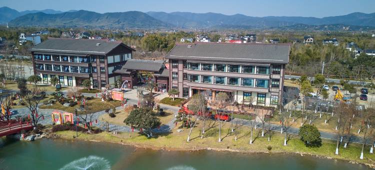 花筑·四月天花园酒店图片