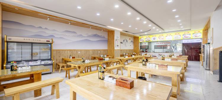 百福酒店(曲靖南城门第一人民医院店)图片