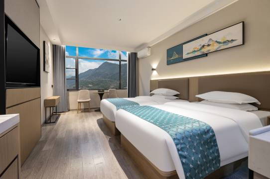 如家UP华驿精选酒店(宜昌兴山高铁站店)