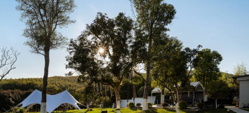 宜兴草千里·度假别院(大觉寺云湖风景区店)图片