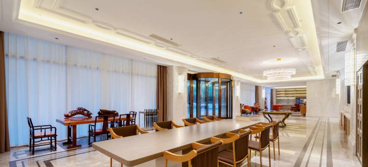 维也纳国际酒店(济宁兖州区大润发龙贵购物广场店)图片