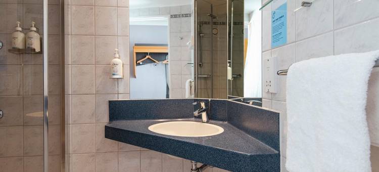 Holiday Inn Express 沃维克M40，JCT.15(Holiday Inn Express Warwick - Stratford-Upon-Avon)图片