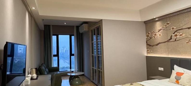 凯瑞公寓酒店(洛阳龙门高铁站正大国际广场西区店)图片