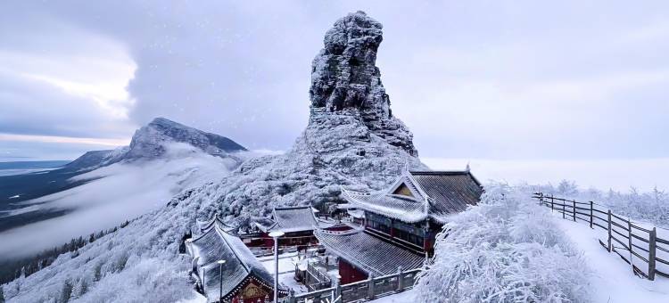 花芝筑·云境高空城景酒店(贵阳甲秀楼青云市集店)图片