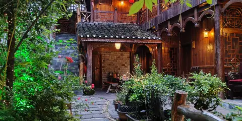 懸園·觀景庭院民宿(芙蓉鎮景區店)