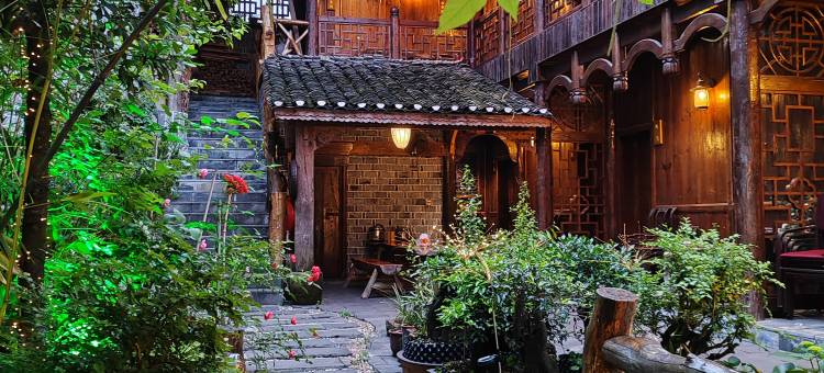 悬园·观景庭院民宿(芙蓉镇大瀑布店)图片