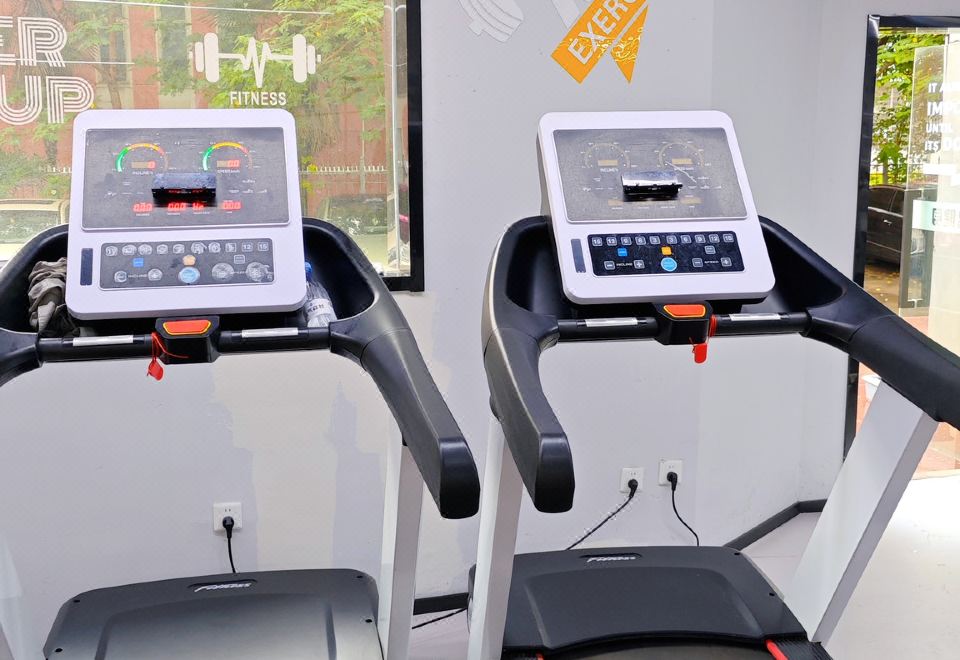 Nanjing Xuanwu Lake Phoenix Universal Hotel New Model Road Subway Station Hotel Overview