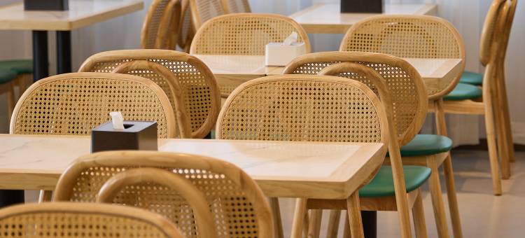 柏纳酒店(那拉提旅游风景区店)图片