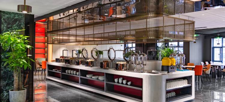 奥斯顿国际酒店(昭苏人民政府天马湖公园店)图片