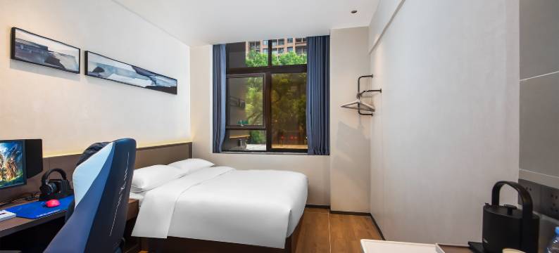 玩壹把电竞酒店(东门老街晒布地铁站店)图片