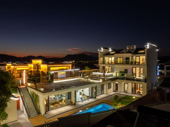 云中觅境丨地藏王圣像 ' 禅隐修行民宿(九华山换乘中心店)