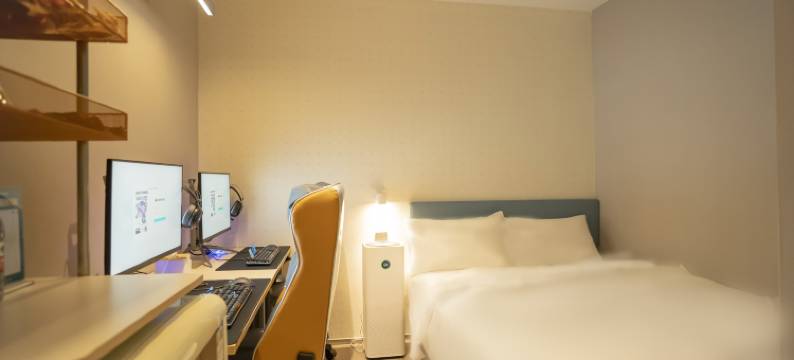 网鱼电竞酒店(上海新桥亚繁亚乐城店)图片