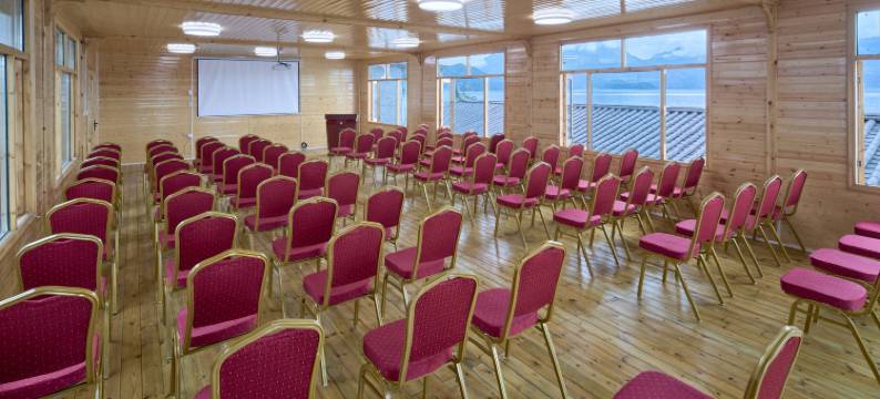 泸沽湖南岛VILLA度假酒店图片