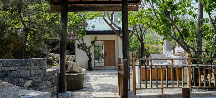月隐山居图片