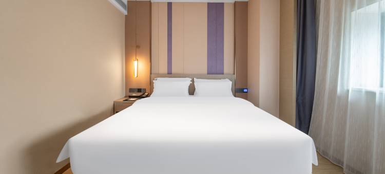 爱电竞酒店(镇江火车站店)图片