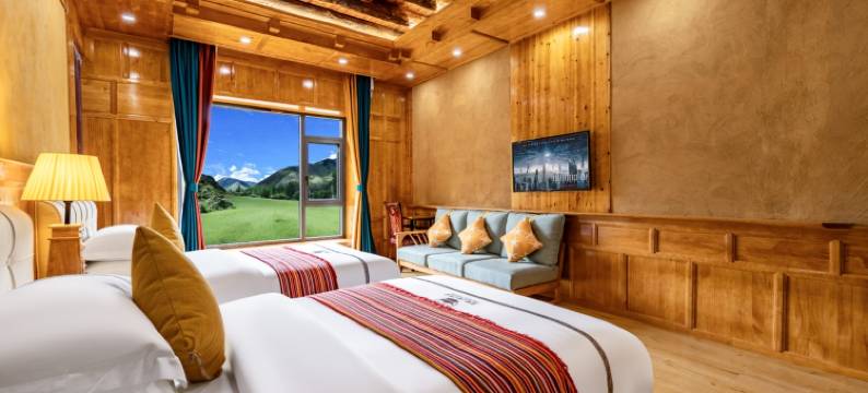 康定甲根坝宗宫·精品民宿图片