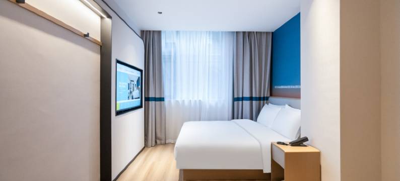 你好酒店(重庆解放碑小什字地铁站店)图片