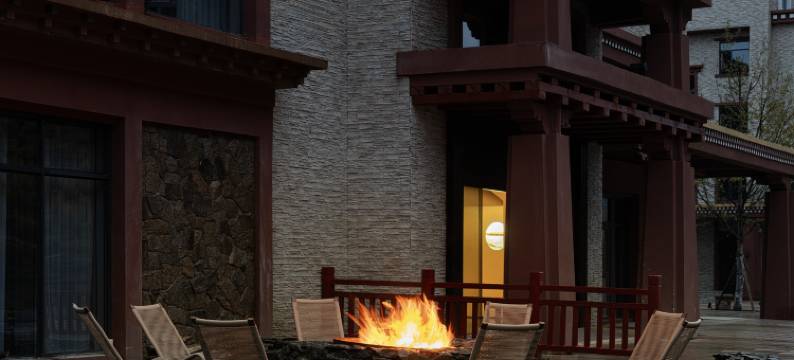 暮山映雪·天空之域ISLAND  VILLAGE(新都桥店)图片