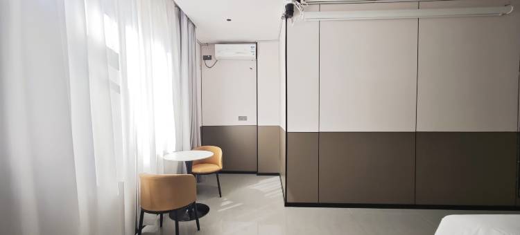 川滇智能酒店(蒙自南湖公园新天地步行街店)图片