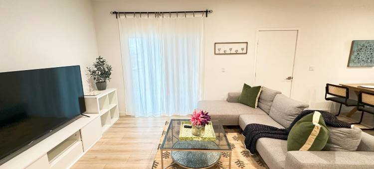 近罗兰岗波莫纳商务两房两卫公寓(near rowland heights pomona 2 bedroom &2 bath Apt)图片