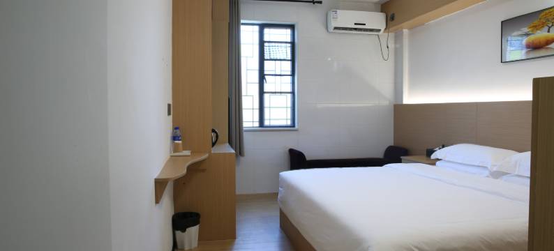 唐南轻寓(中山大学唐家湾古镇店)图片