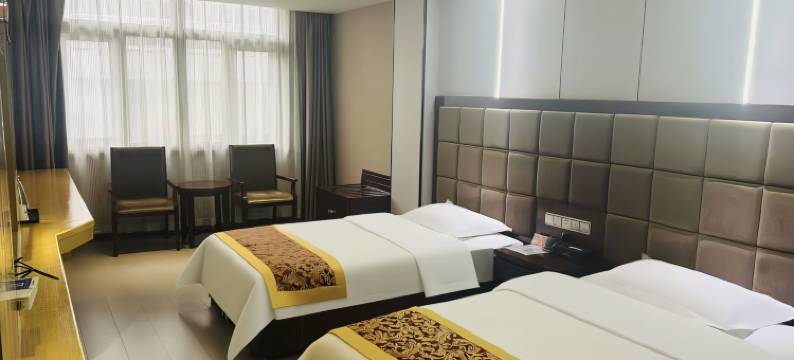 银鸿商务酒店(安康汉阴火车站店)图片