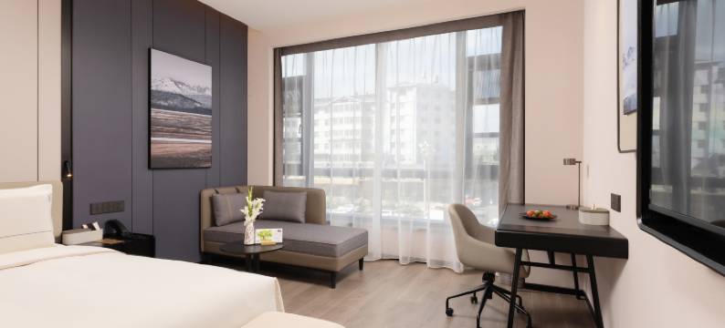 昆明斗南花市斗南湿地公园亚朵酒店图片