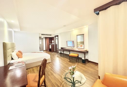 曼谷泰攀酒店外景图