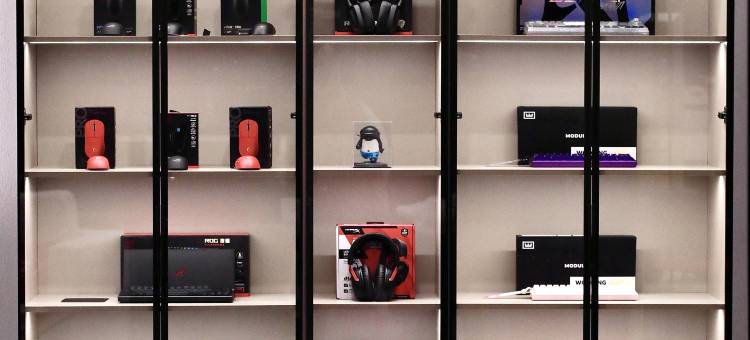 网鱼电竞酒店(扬州东关街店)图片