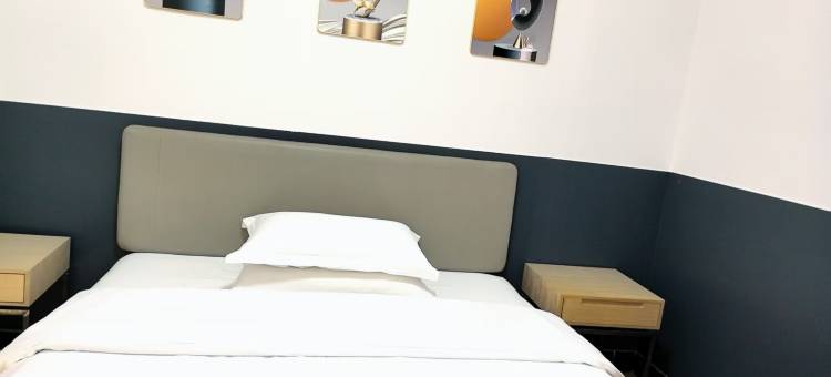 8栋住宿(广东工贸职业技术学院广州科技职业技术大学店)图片